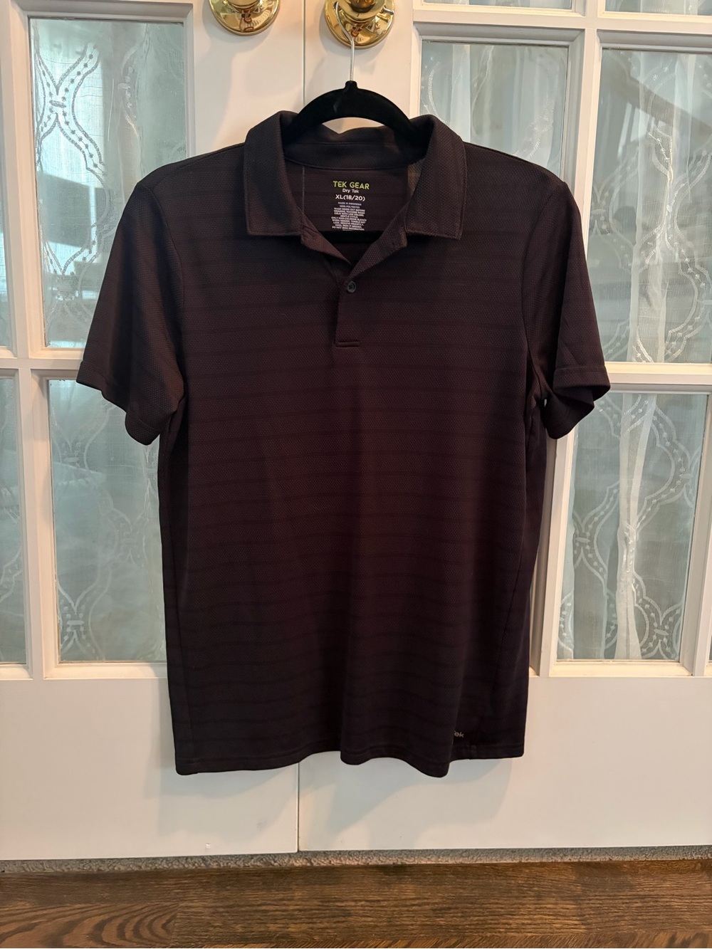 Tek Gear Dry Tek Boy’s black striped polo EUC sz XL 18-20